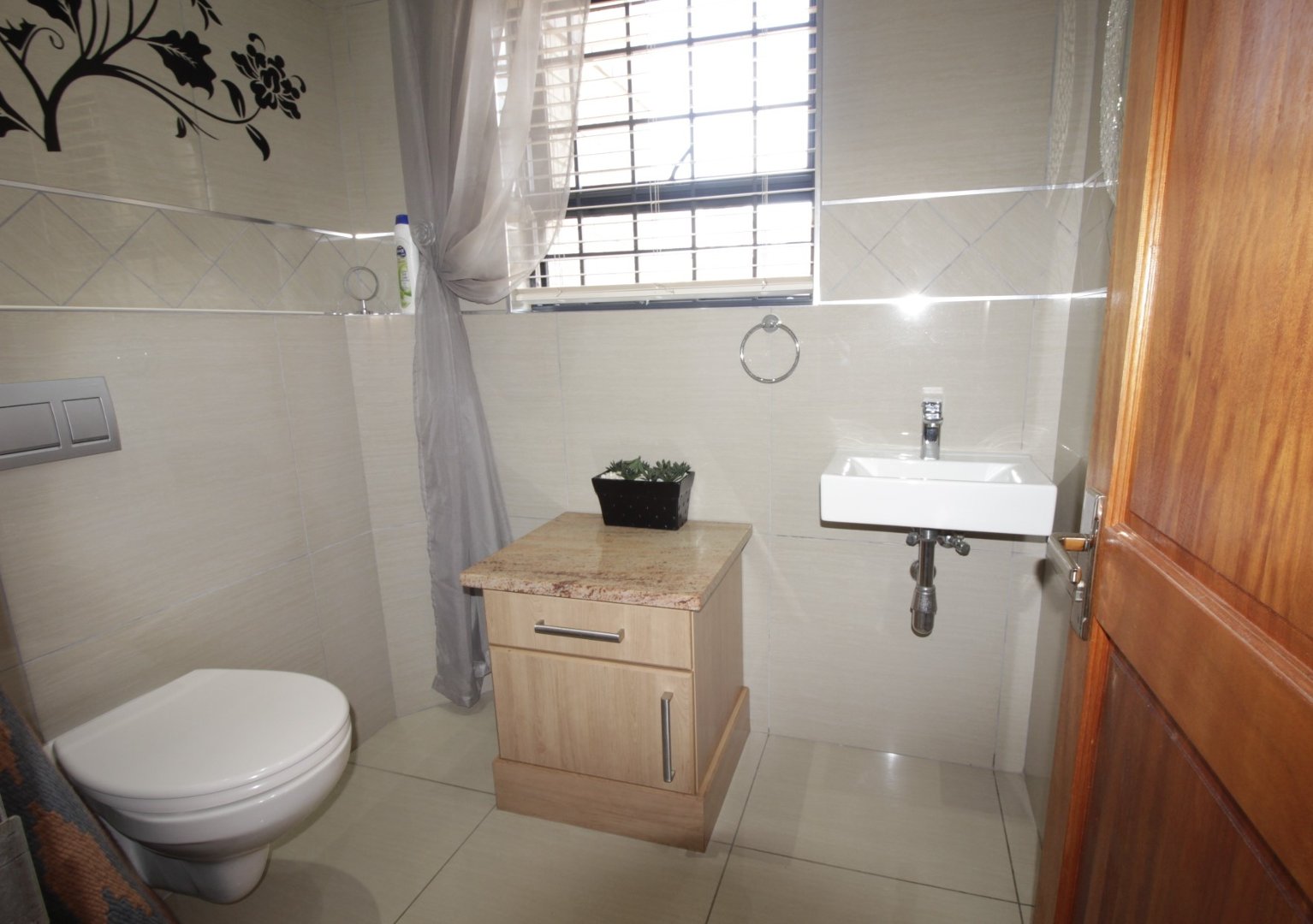  Bedroom Property for Sale in Wavecrest Eastern Cape